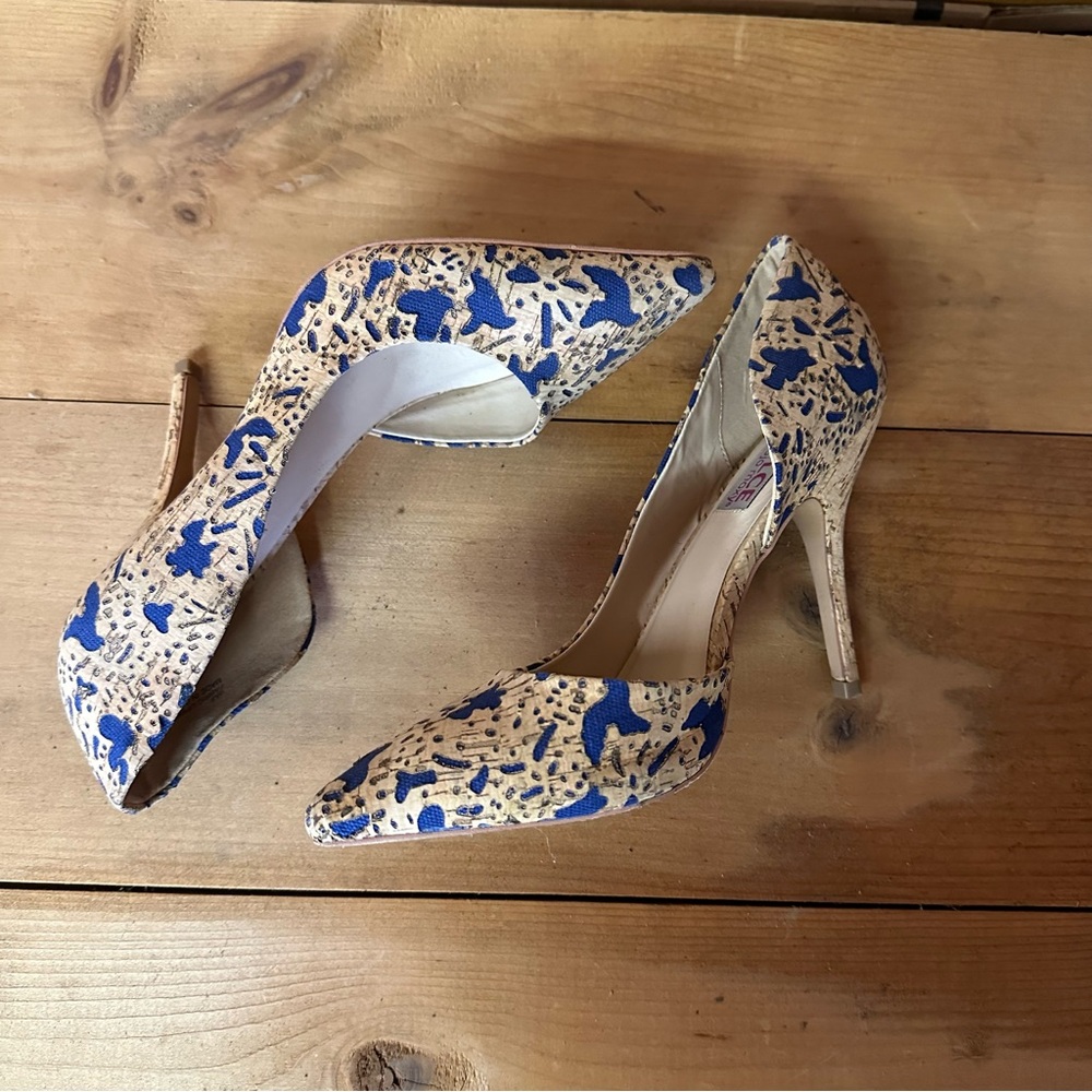Elegant Blue and Tan Patterned Women's Heels